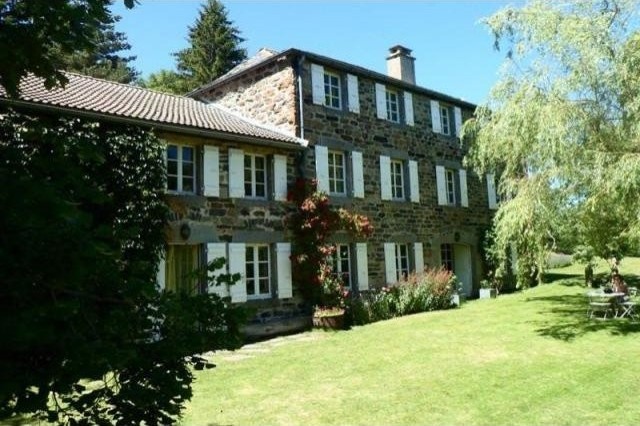 9 bedroom Character For Sale: 43520..