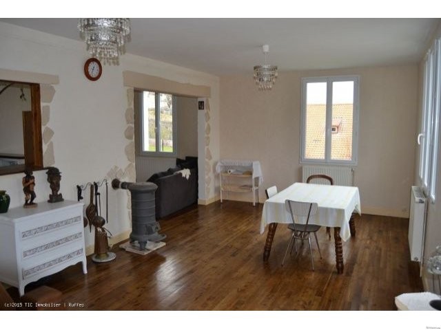 3 bed town centre property in good.. - 2