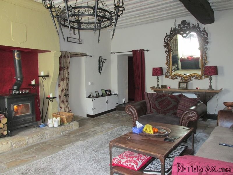 Large 4 Bed Stone House With Tower +.. - 2