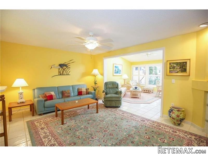 2 bedroom Flat For Sale: 1523 Coral Oak.. - 2