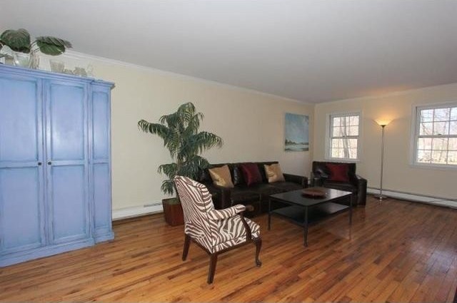 3 bedroom Residence For Sale: South.. - 2