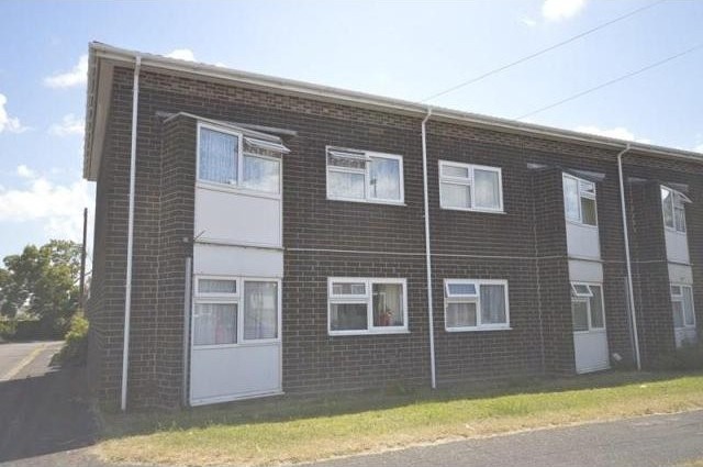1 bedroom Flat For Rent: St. Vincent..