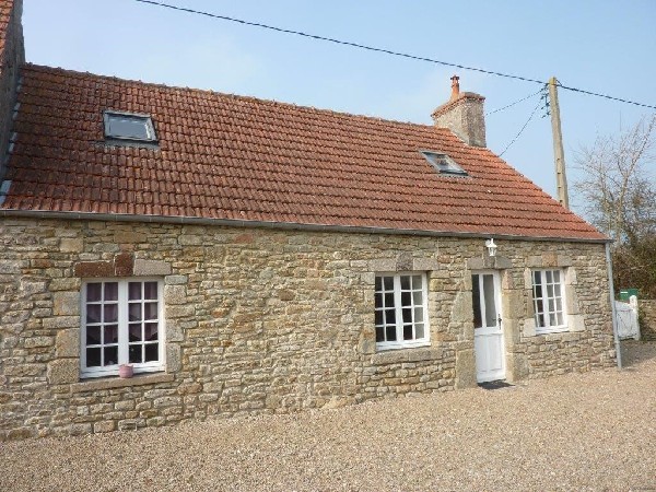 House Only 1.5km From the Sea