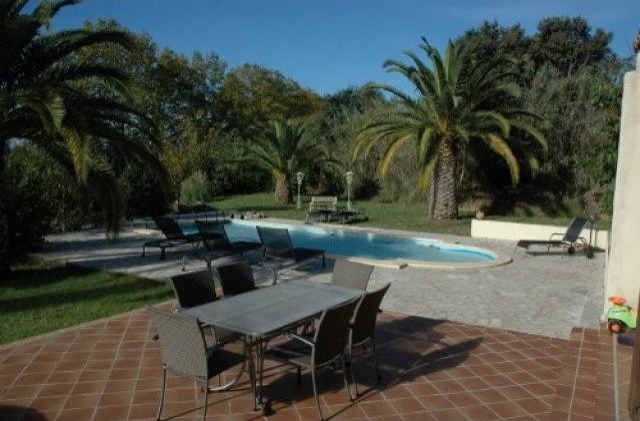 Spacious 5 Bedroom Villa With Pool.. - 2