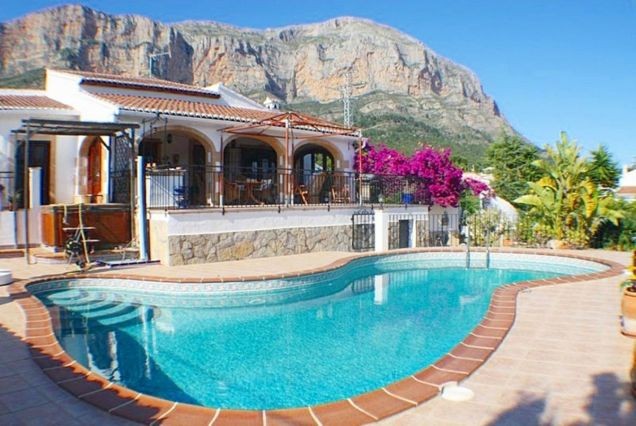 Villa for sale in Javea