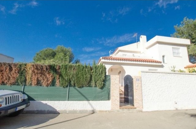 FABULOUS DETACHED VILLA