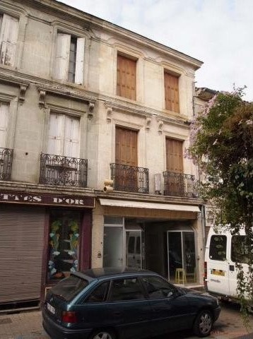 Ste Foy la Grande (Gironde) - Shop /.. - 2
