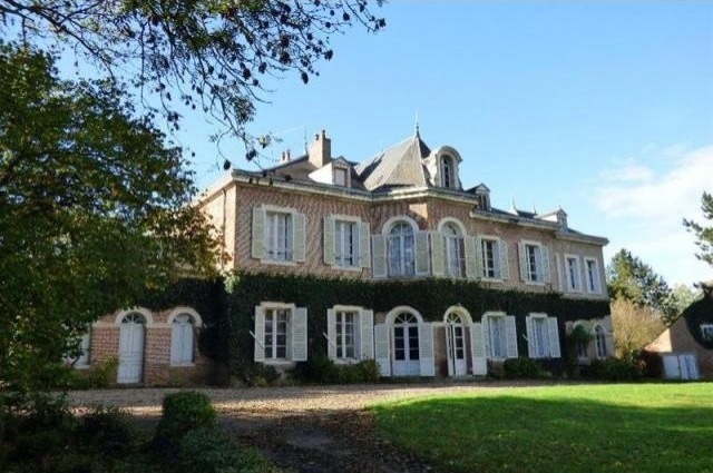 9 bedroom Castle For Sale: 80100.. - 2
