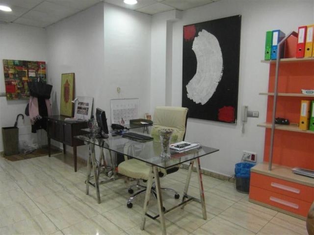 Commercial - A very spacious 140m2.. - 2