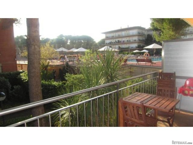APARTMENT WITH SWIMMING POOL CLOSE TO..