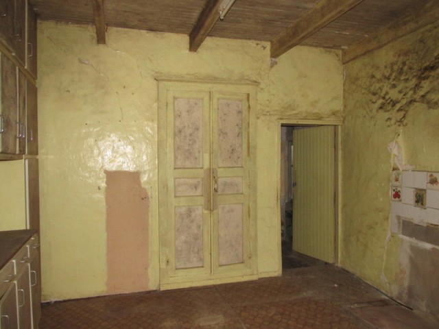 Stone Village House To Renovate - 2