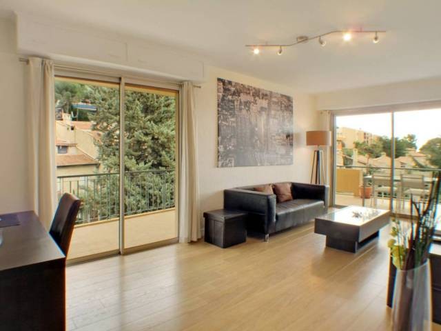 1 bdrm - 56m2, nice view of the sea..