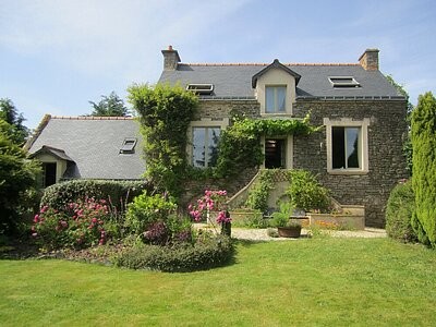 Splendid country house in 1 hectare of..