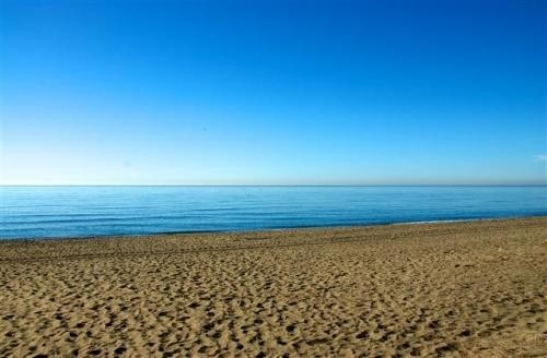 3 bedroom apartment for sale - 2
