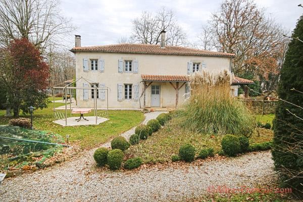 Charras (Charente) - Maison de Maitre..