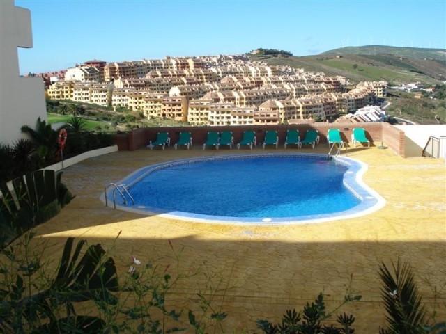 2 Bed Apartment for sale in La Duquesa