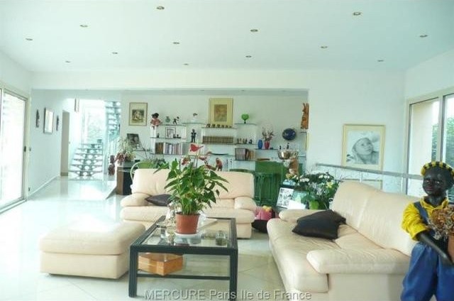 5 bedroom Villa For Sale: 91640 JANVRY - 2