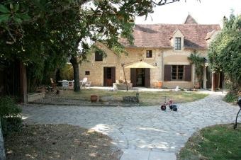 Close To The Town Of Les Eyzies And In..