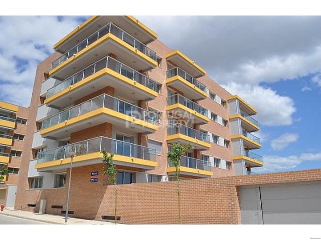 Quality small condominium close to the.. - 2