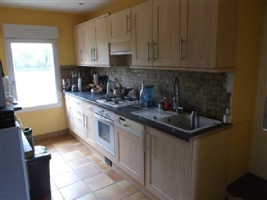 3 Bedroom House on Lakeside Setting - 2