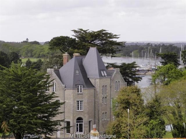 9 bedroom Manor House For Sale: 29750..
