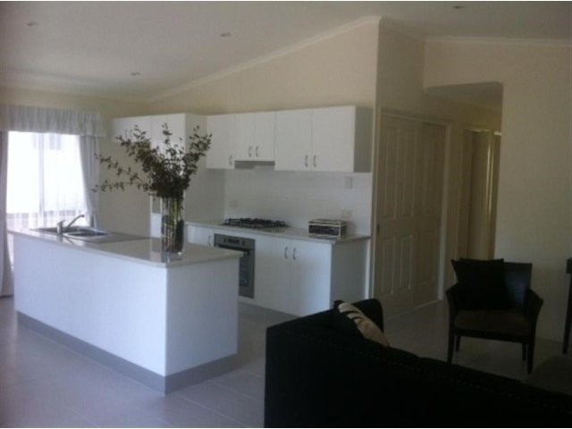 Teraglin Lakeshore Home Village - Pre.. - 2