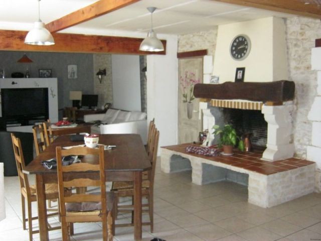 Renovated stone house with potential - 2