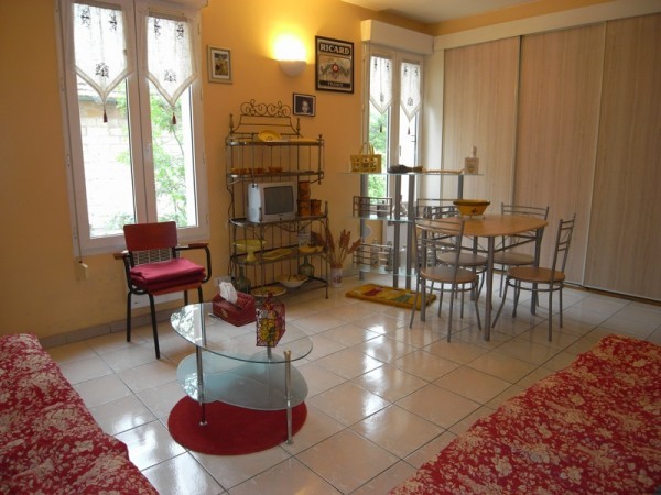 V0750 UNDER OFFER Ground floor.. - 2