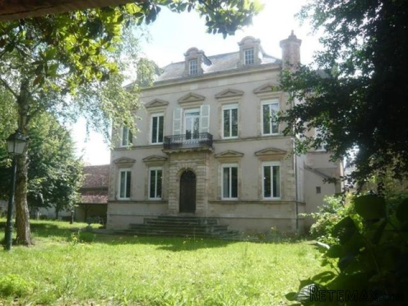 8 bedroom House For Sale: 36300 INDRE
