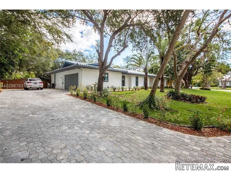 3 bedroom House For Sale: 16141 SW 76th.. - 2