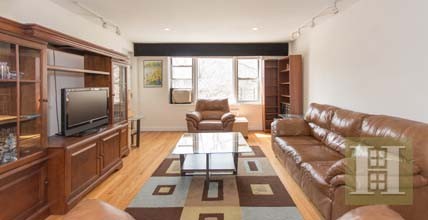2 bedroom Apartment For Sale: 3720..