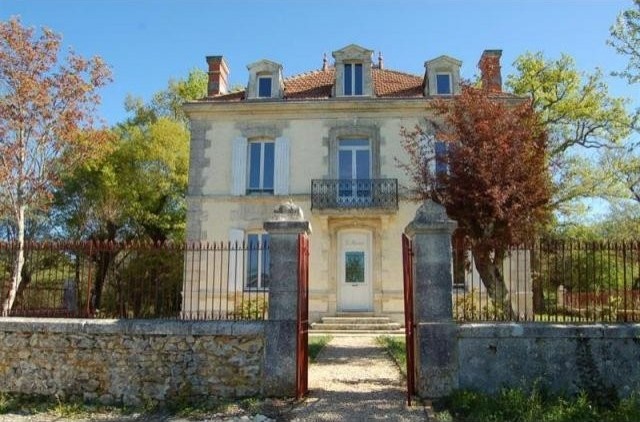 5 bedroom House For Sale: 17130.. - 2