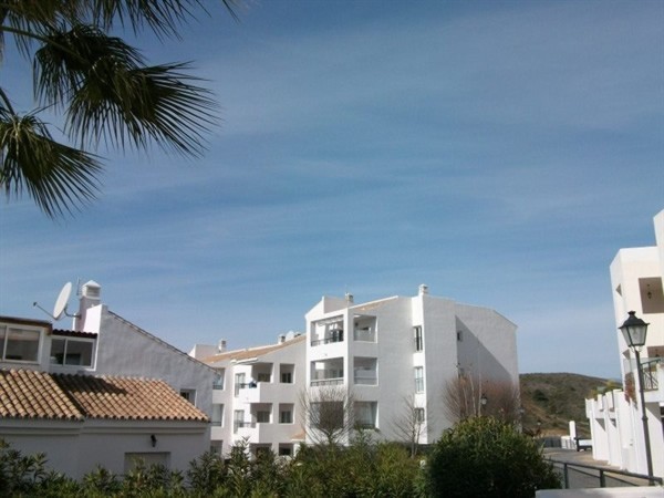 2 Bed Apartment for sale in Alhaurin..
