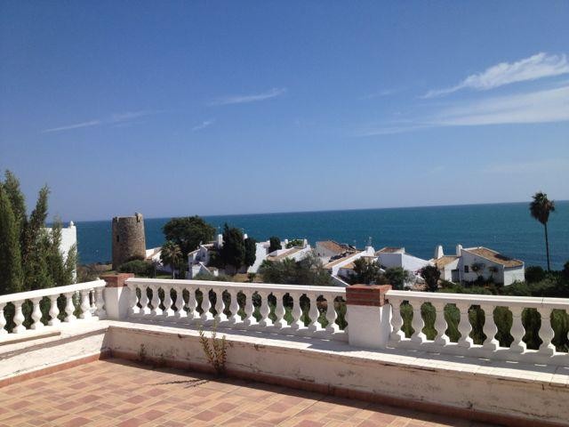3 bedroom town house for sale