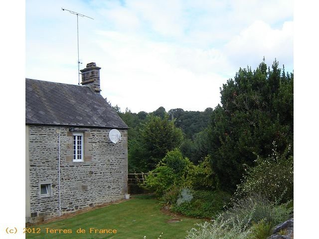 Three Bedroom End Of Terrace House.. - 2