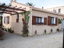 Comfortable Quality Villa with Pool - 2