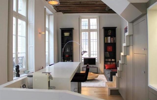 2 bedroom Property For Sale: Paris 3rd..