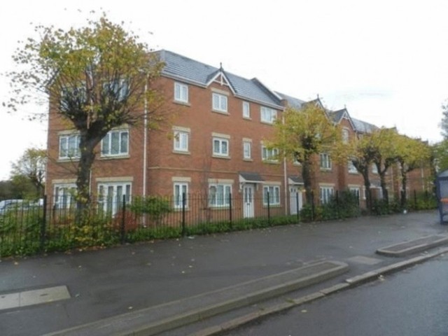 2 Bed Flat/Apartment To Let in.. - 2