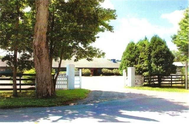 4 bedroom Residence For Sale: call..