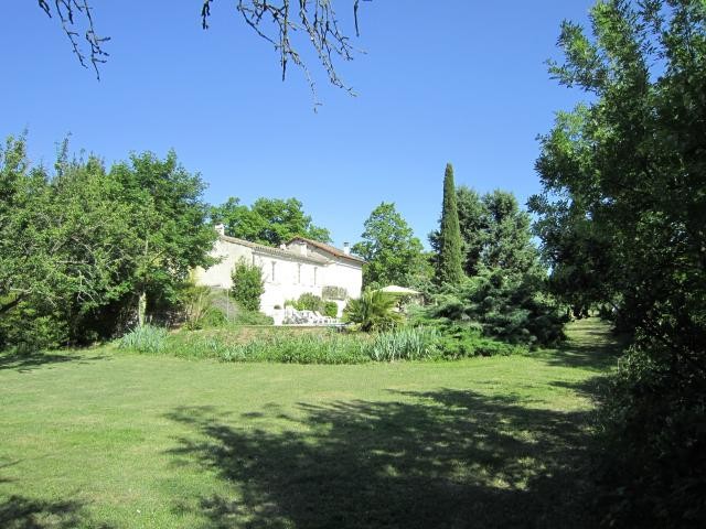 3 Bedrooms - House | Villa -.. - 2