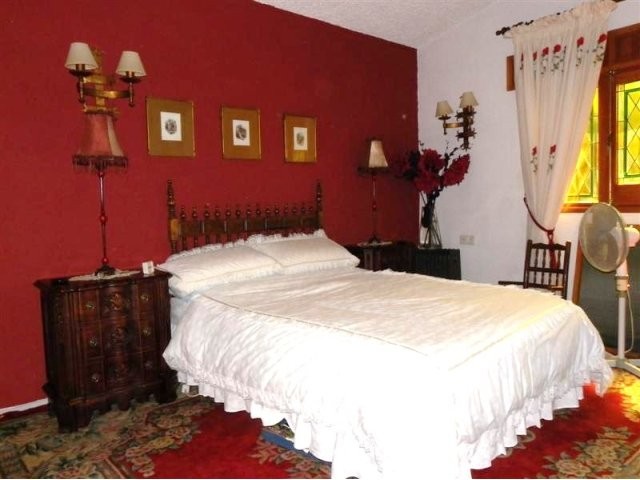 VILLA FOR SALE IN COSTABELLA - 2