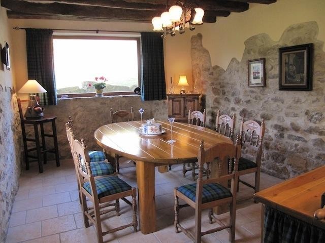 4 bedroom Country House For Sale: Besalu - 2