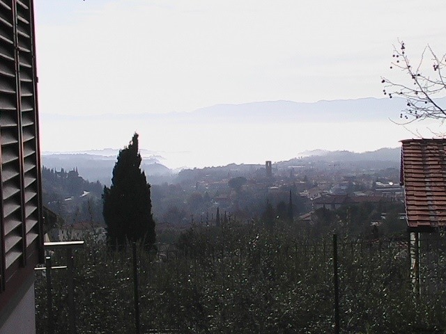 Villa - For Sale - Near Florence - EUR.. - 2