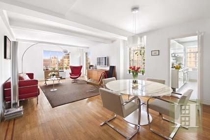 2 bedroom Apartment For Sale: 320..