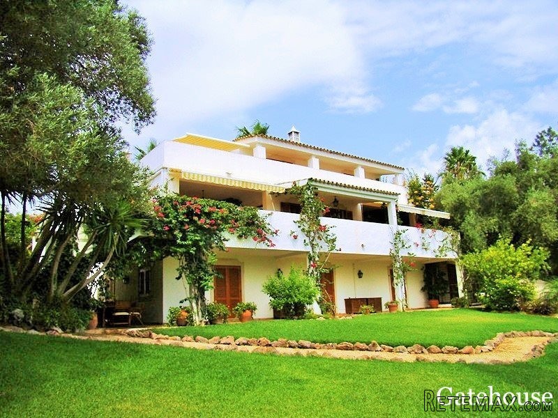 Vilamoura Luxury Property For Sale..