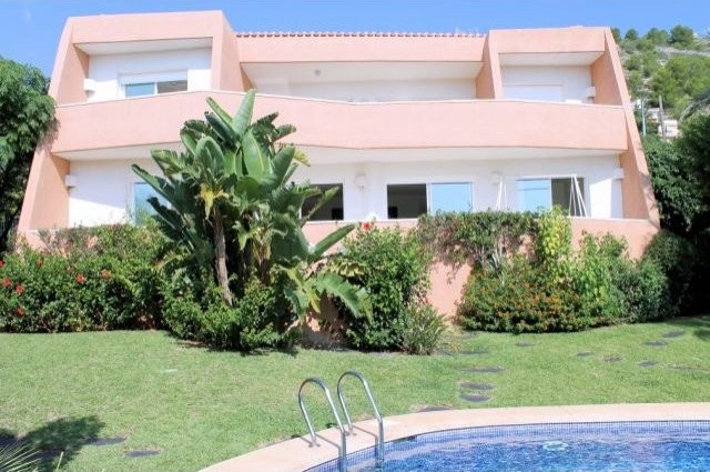 6 Bedroom 6 Bathroom Villa in Javea