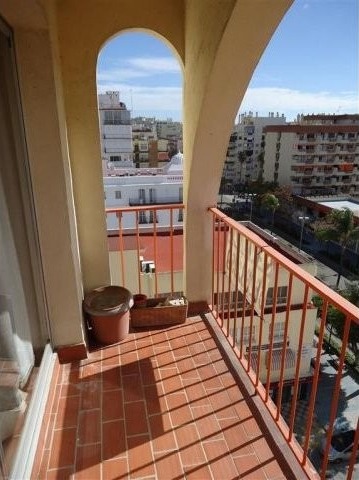 Apartment - Apartment located in the..