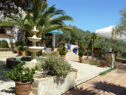 Villa for Sale in Competa, Competa..