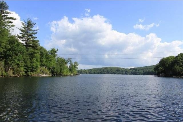 2 bedroom Residence For Sale: Pawling.. - 2
