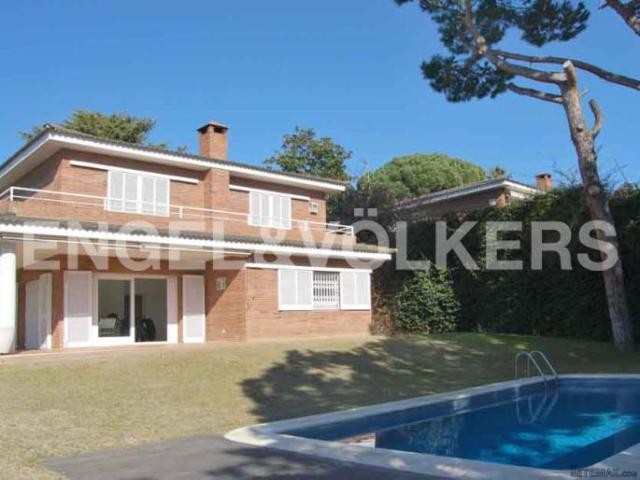 House near the golf in Barcelona Coast